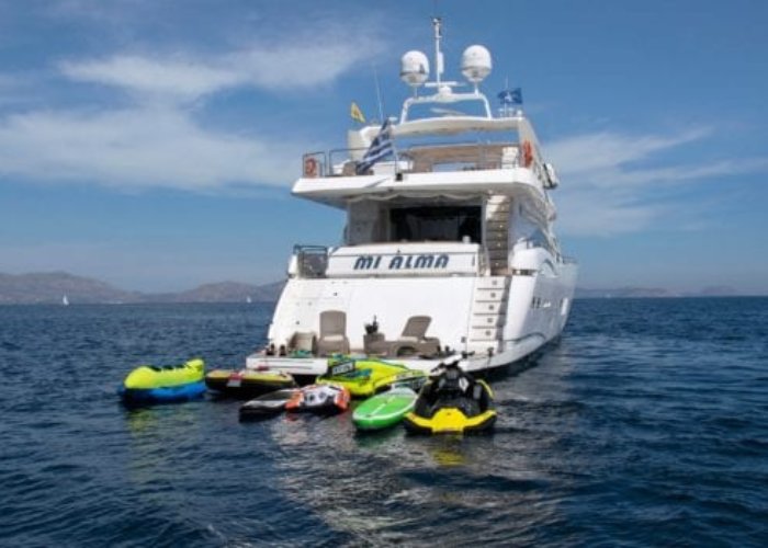 ultimate charter yacht 10