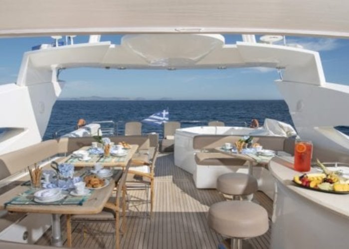 ultimate charter yacht 12