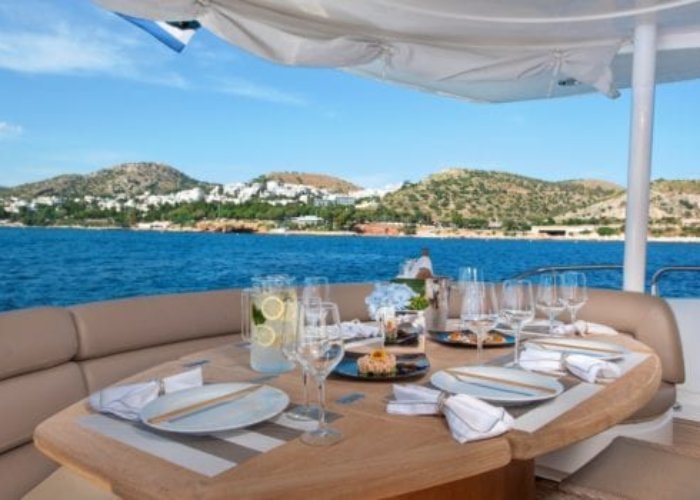 ultimate charter yacht 6